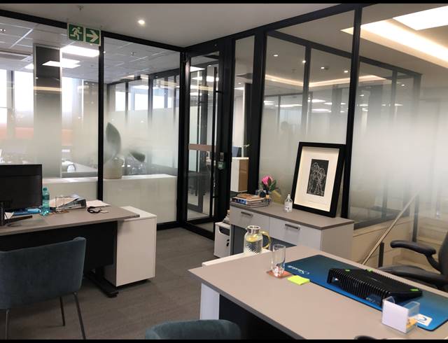 418M² SERVICED OFFICE TO LET IN ROSEBANK